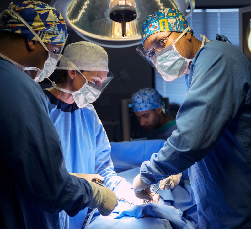 JnJ Sept Webinar Web Surgical team making suture selection