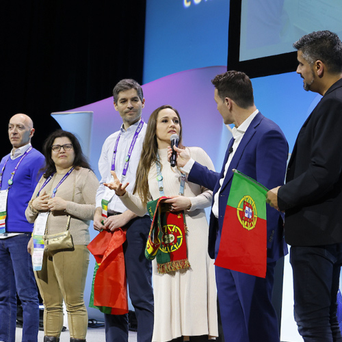 international-lounge Proud AORN members from Portugal take the stage at AORN Expo.