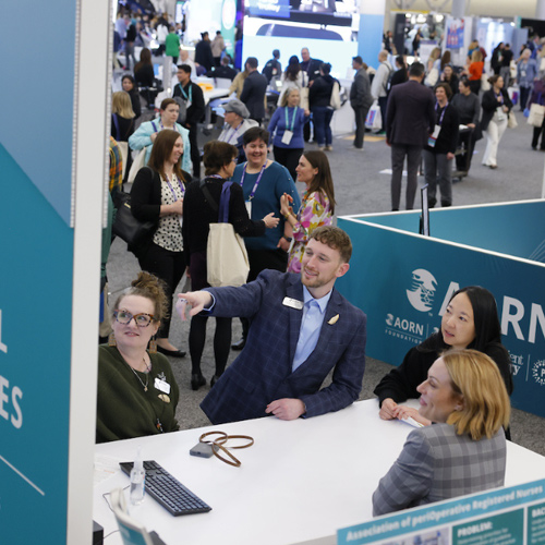 career-center Attendees gain valuable career advice from AORN staff.