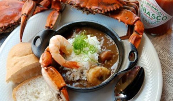 Seafood stew with shrimp and crab claws